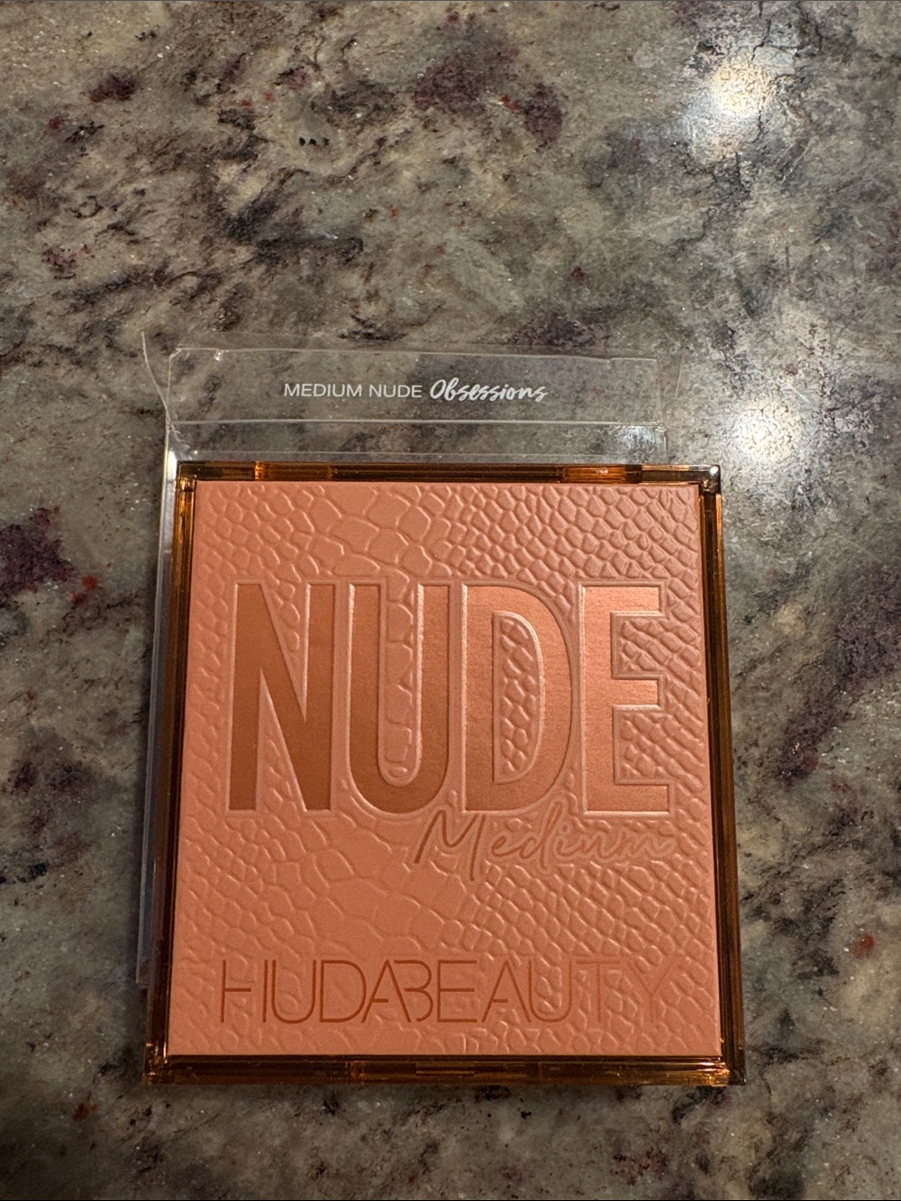 HUDA BEAUTY Medium Nude Obsessed Eyeshadow - Nude Shades